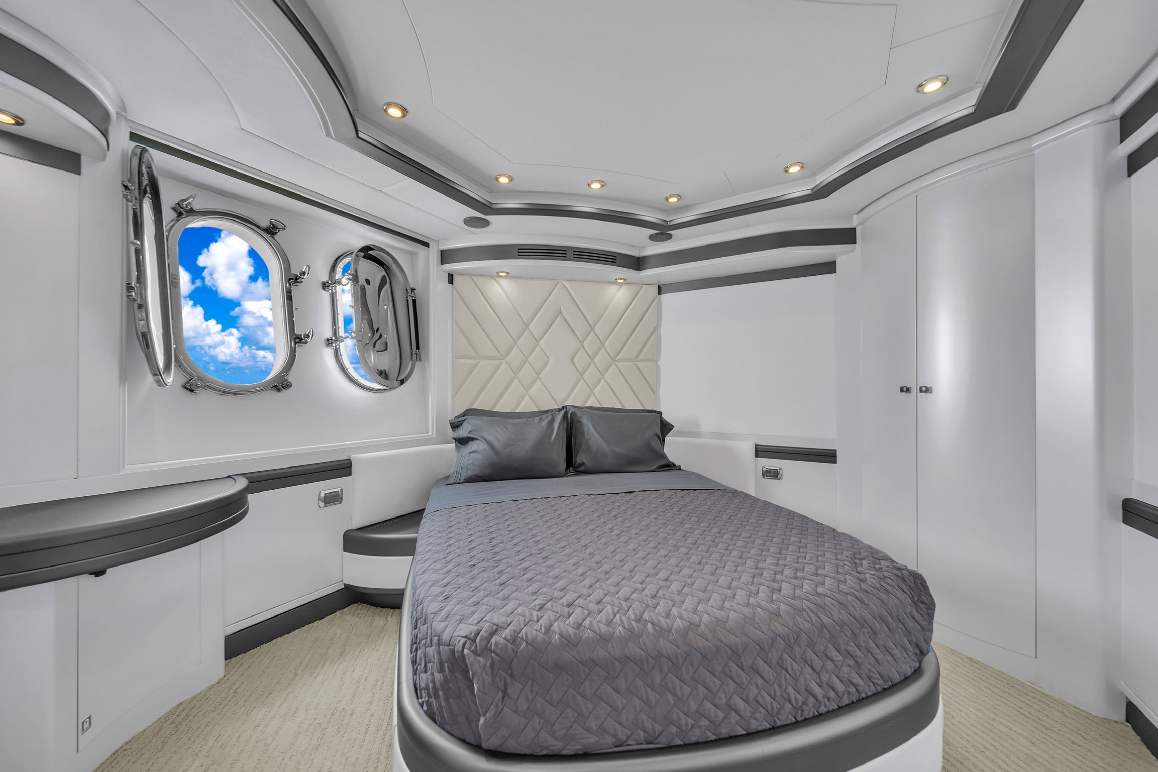 AZIMUT 130ft