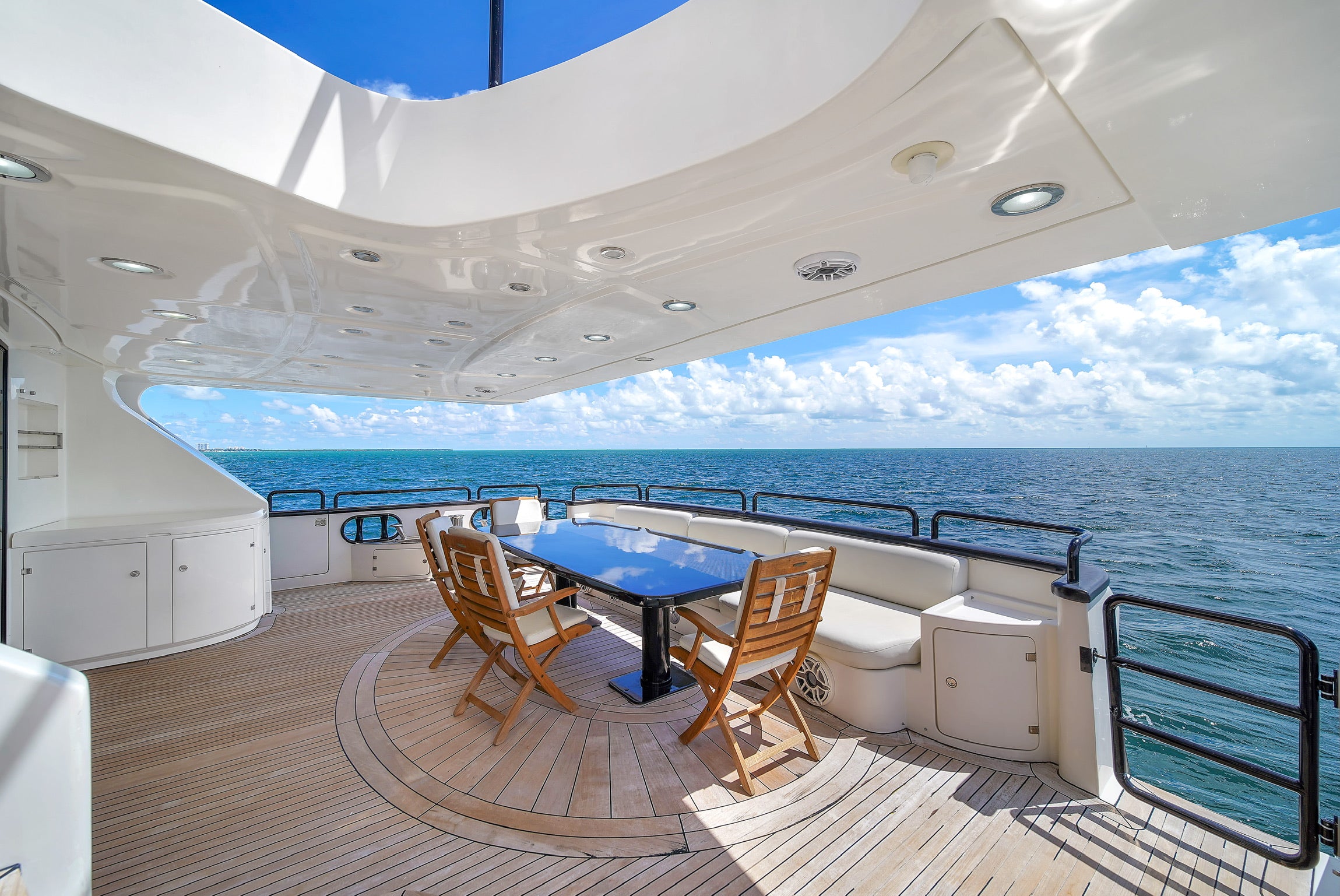 AZIMUT 130ft