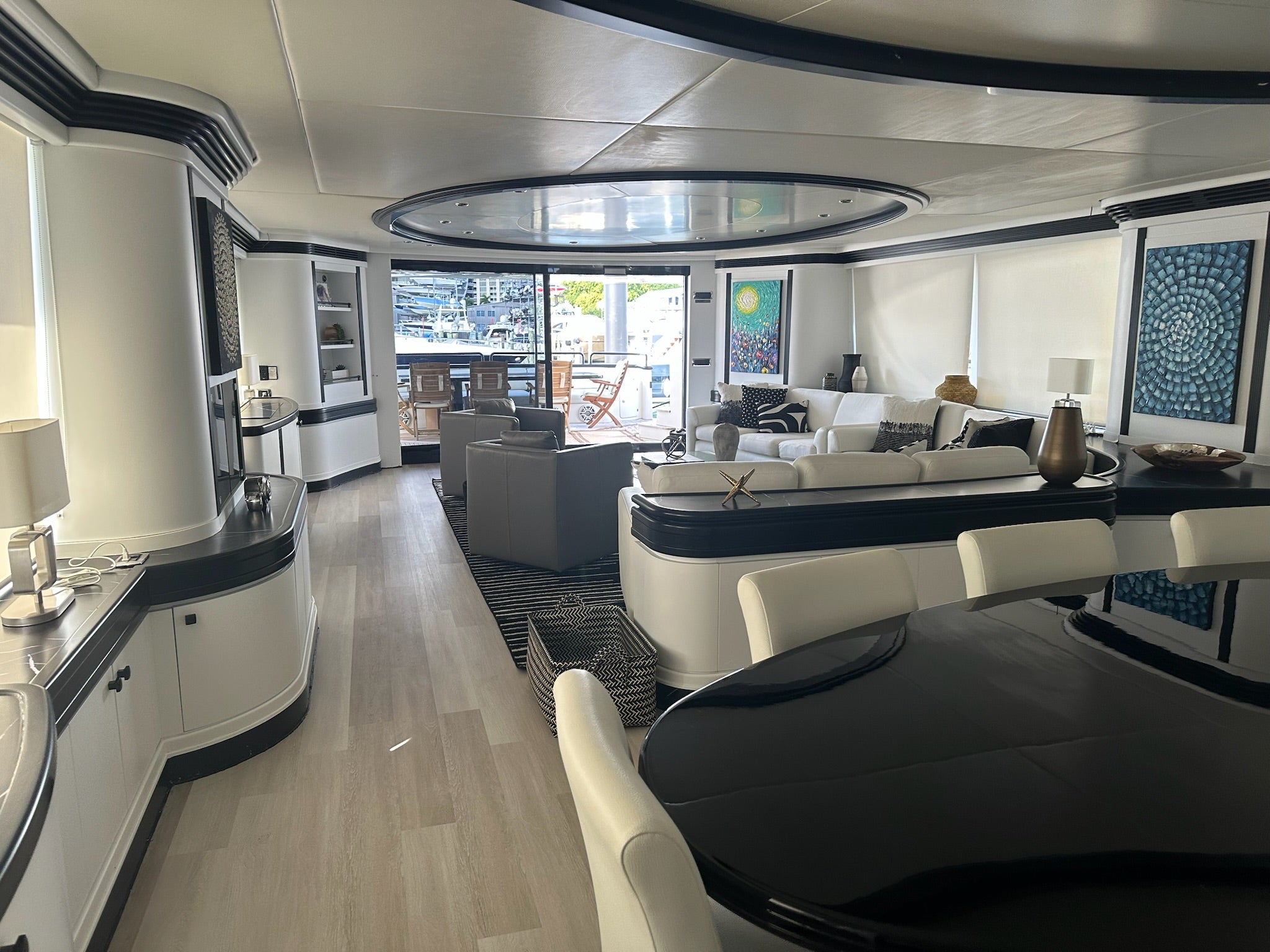 AZIMUT 130ft