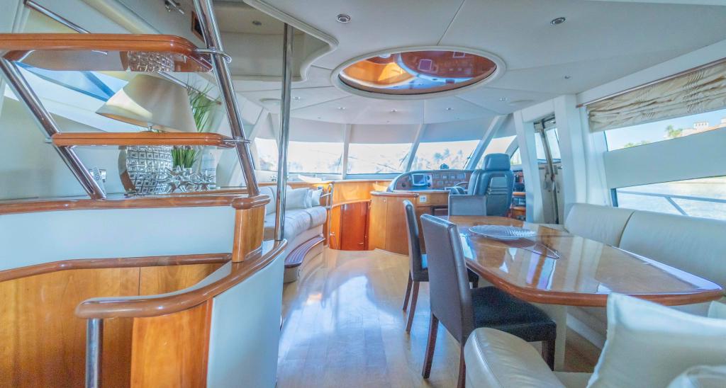 SUNSEEKER 90'
